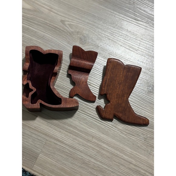 Wooden Boot Trinket Box Hand Carved Star Interior Lidded Keepsake Storage - Picture 3 of 4